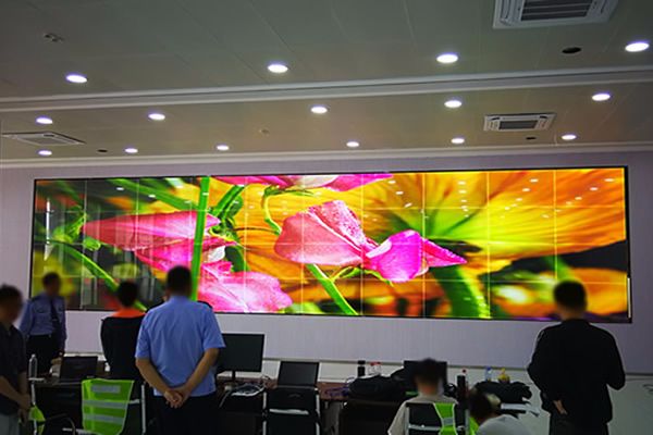 江西某監獄指揮中心-0mm無縫拼接屏