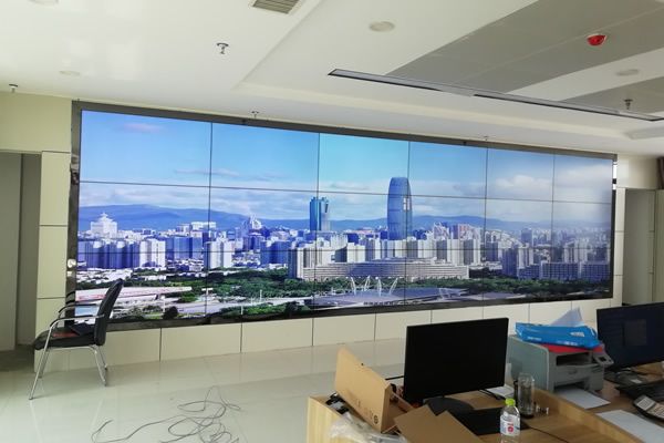 疫情當下，拼接屏廠家該如何發展？