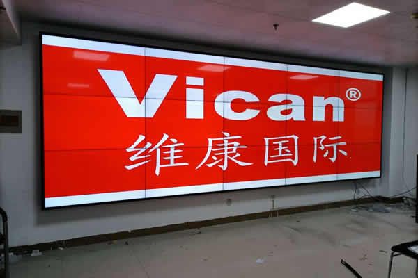 液晶拼接屏出現(xiàn)黑屏或閃屏怎么解決？