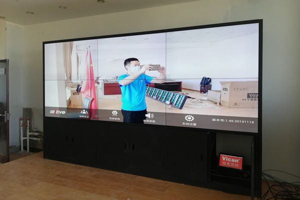 三星55寸液晶拼接屏有什么特點，目前市場上還有貨嗎