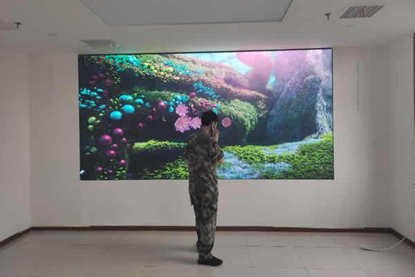 P1.53小間距LED顯示屏 - 濟南某軍區會議室