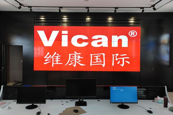 一塊拼接屏可以顯示多少路監控畫面，是如何實現的？