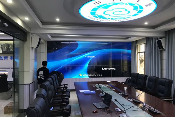 無縫拼接屏有什么特點，相比普通的液晶拼接屏有什么優勢