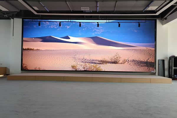 LED顯示屏與無縫拼接屏的區別