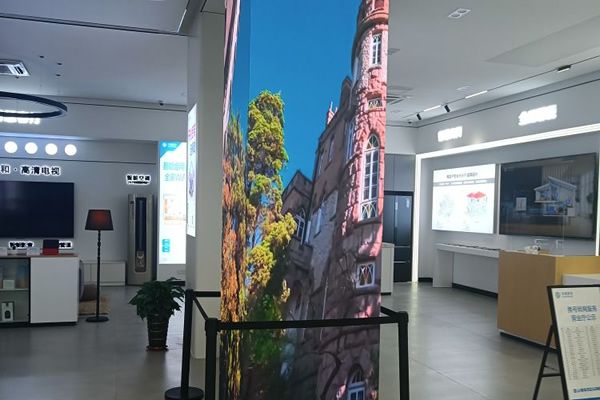 中國移動深圳某營業廳 - 柱子LED全彩屏