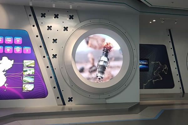 異形拼接屏怎么創(chuàng)意設(shè)計(jì)，主要應(yīng)用在哪些場(chǎng)合？