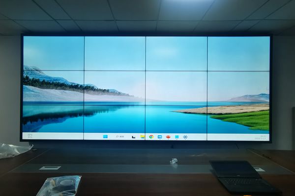 拼接屏安裝是怎么做到點對點、不變形顯示的？