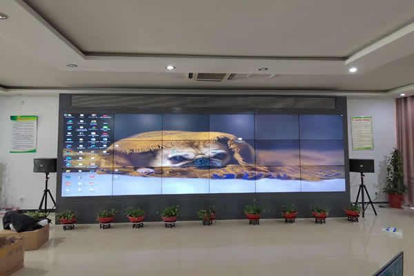 一塊55寸液晶拼接屏大概多錢，由哪些因素決定？