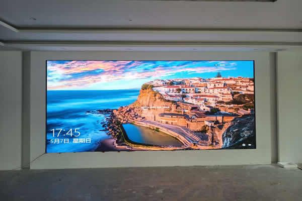 COB小間距LED顯示屏的質(zhì)量怎樣，使用壽命一般有幾年？