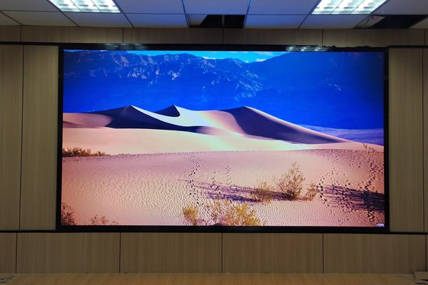 會議室要用多大的顯示屏合適，用哪種顯示大屏好？