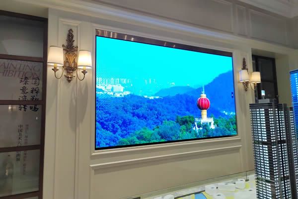 展廳大屏使用投影機好，還是LED顯示屏好