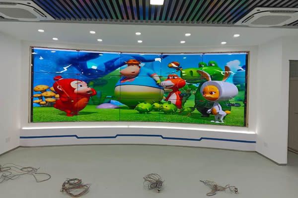 購買液晶拼接屏時應該關(guān)注那些問題？