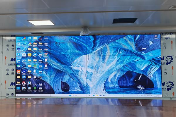 0.88mm液晶拼接屏介紹，超窄邊拼接屏參數(shù)