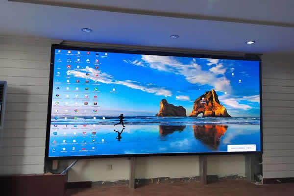 學校大廳用什么大屏好，要怎么選擇？