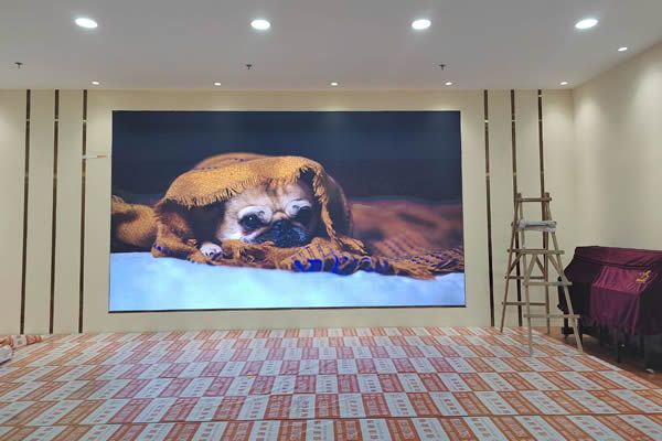 酒店大屏使用液晶大屏好，還是LED顯示屏好？